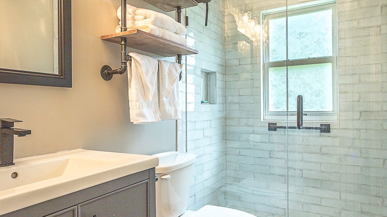 Photo of Bathroom in Magnolia Bluffs