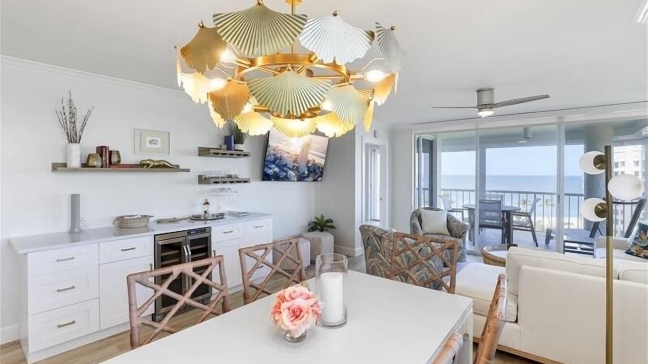 Photo of Livingroom in Park Shore