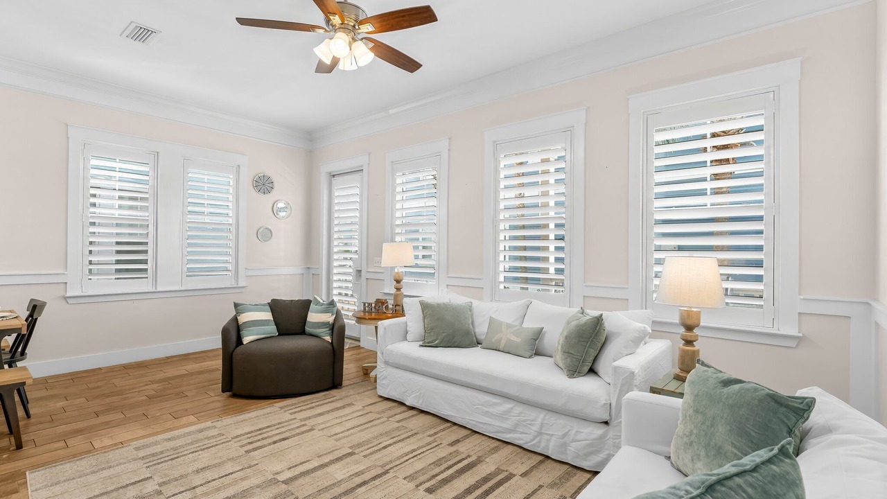 Photo of Livingroom in Waterside Village