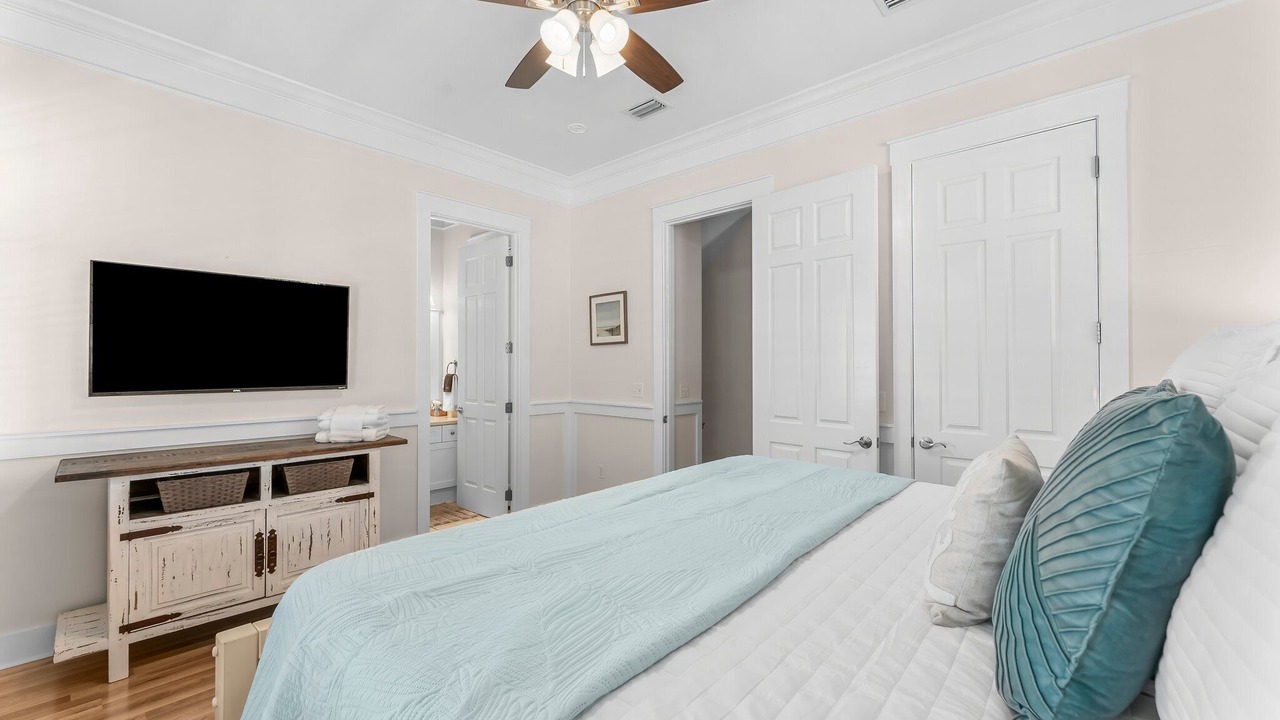 Photo of Bedroom in Waterside Village