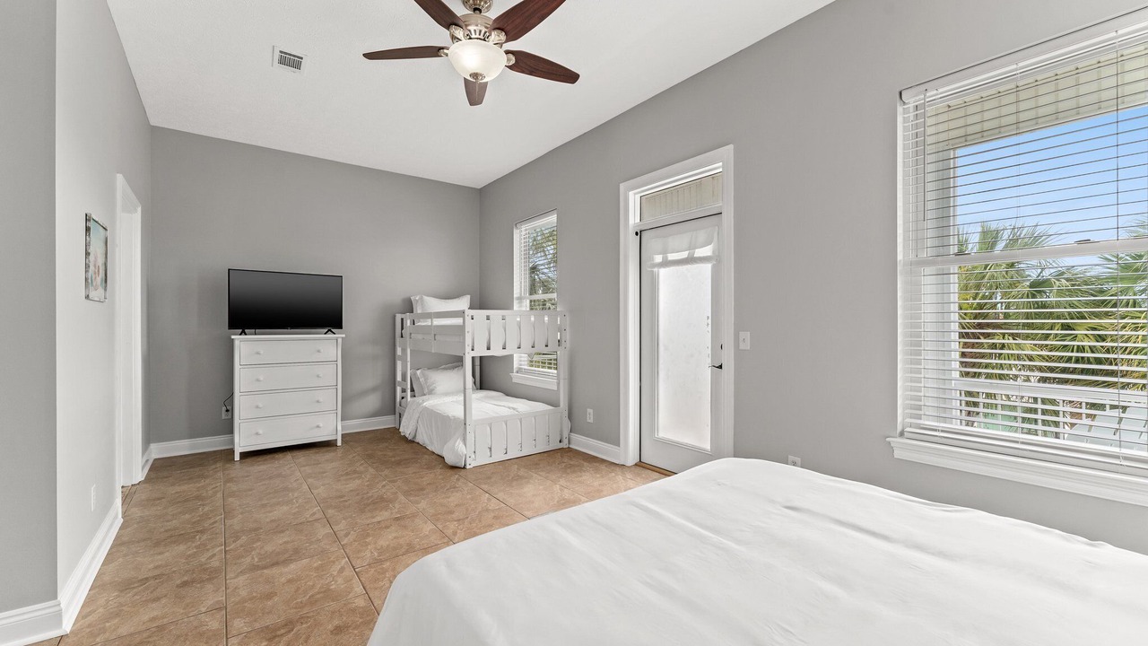 Photo of Bedroom in Holiday Beach