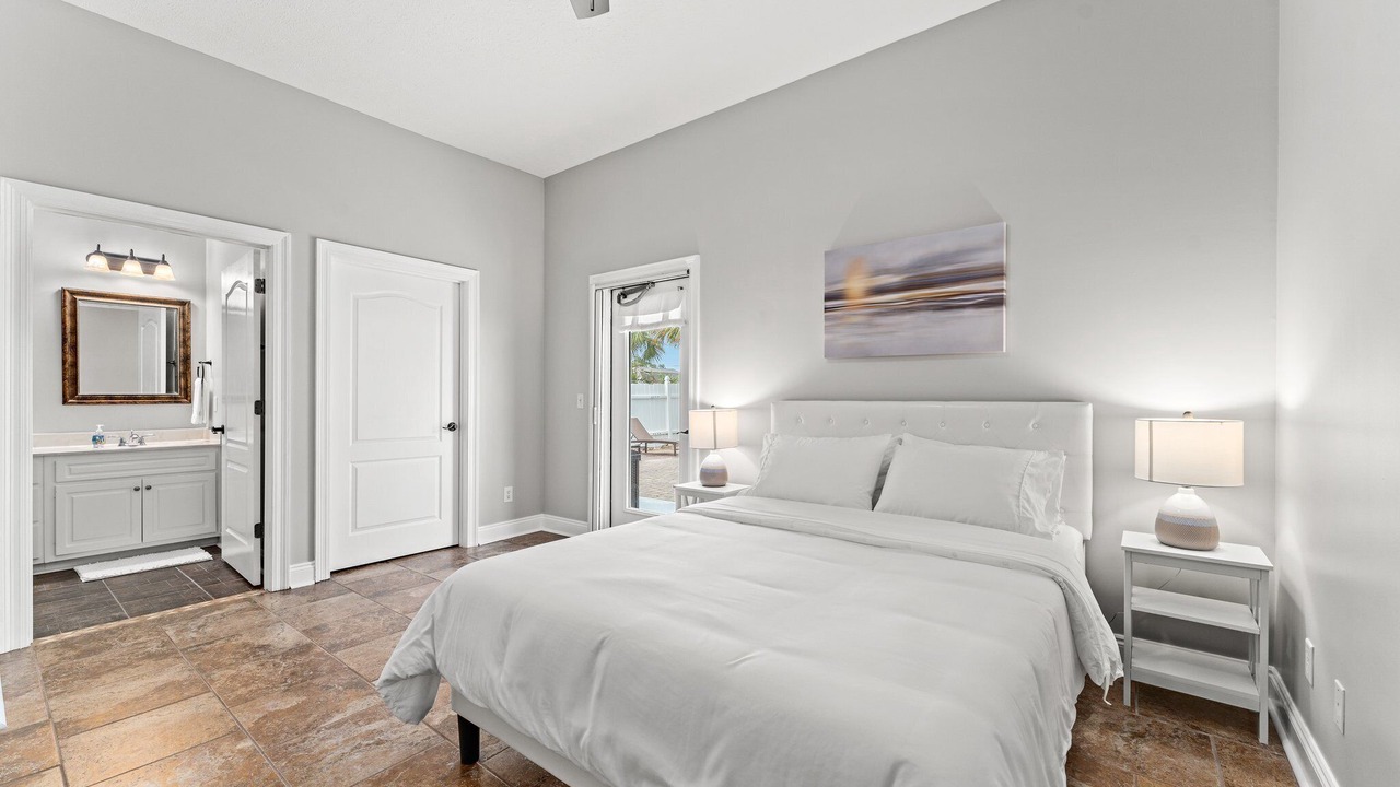 Photo of Bedroom in Holiday Beach