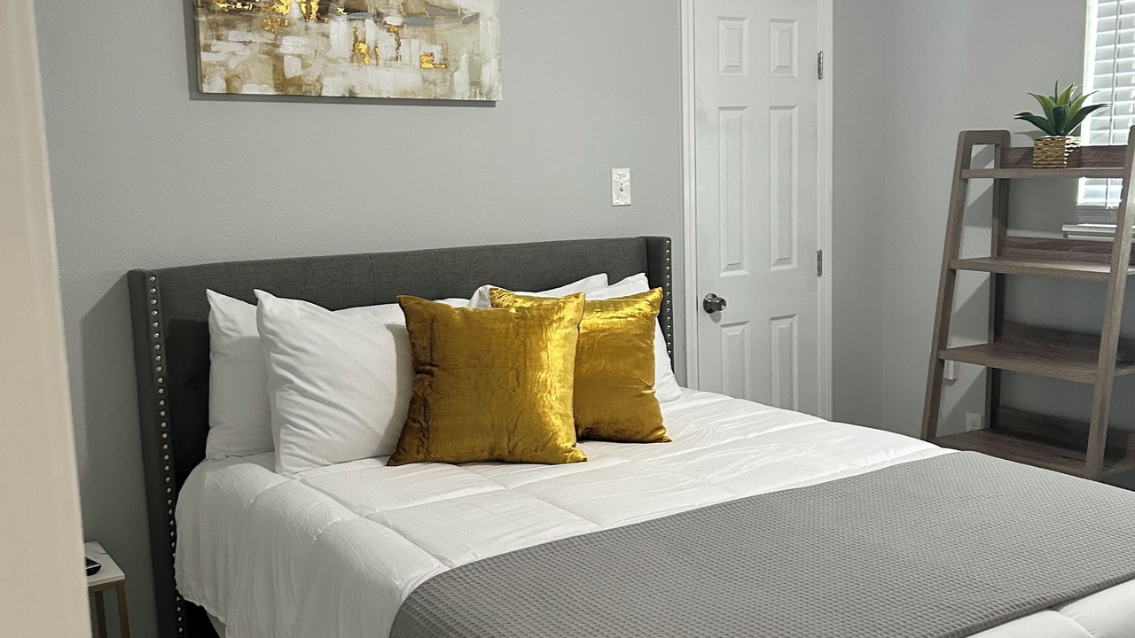 Photo of Bedroom in Broadmoor