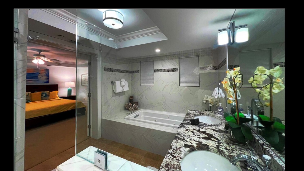 Photo of Bathroom in Historic Seaport
