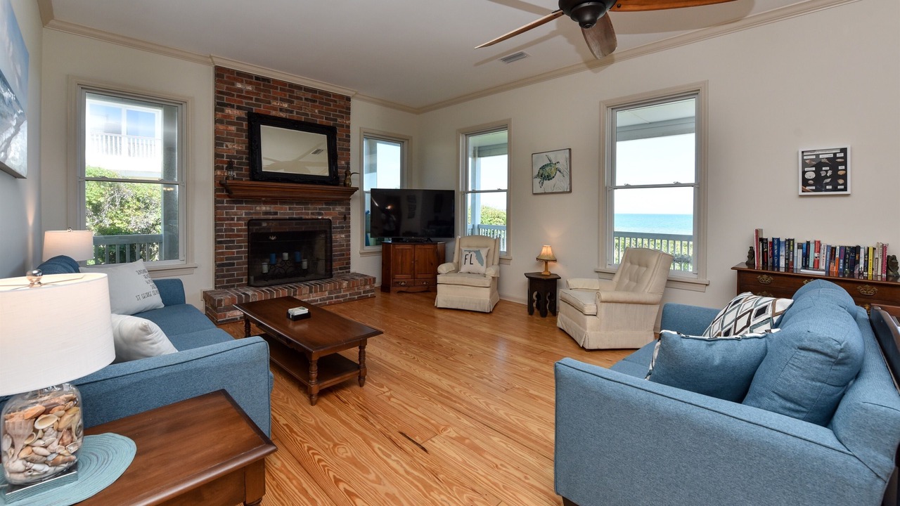 Photo of Livingroom in Sea Palm Village
