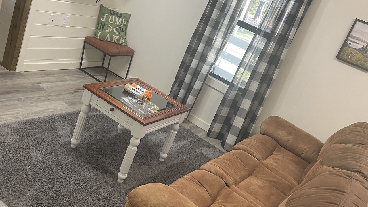 Photo of Livingroom in Broaddus