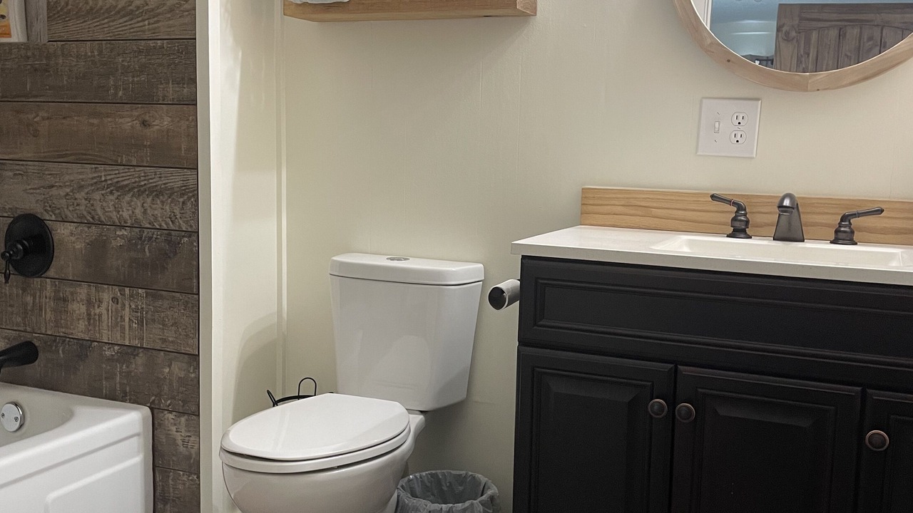Photo of Bathroom in Broaddus