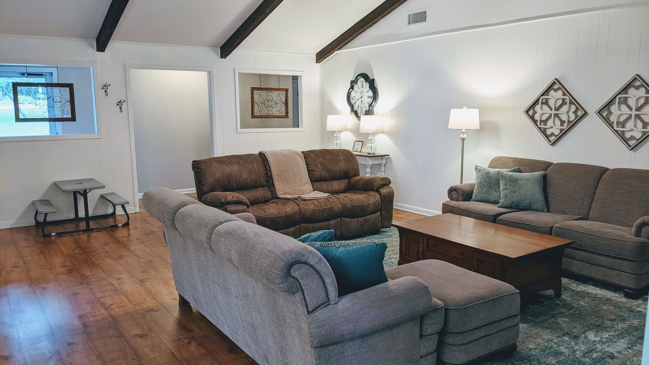 Photo of Livingroom in Holly Lake Ranch