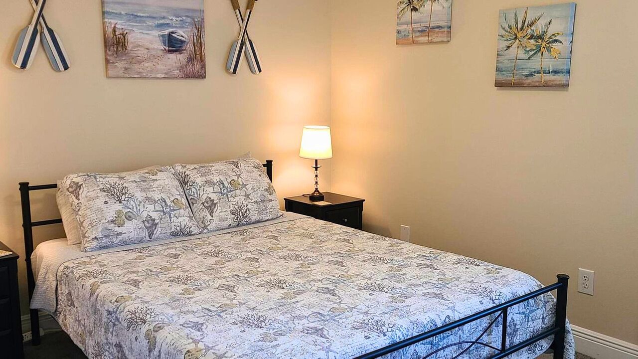 Photo of Bedroom in Waveland