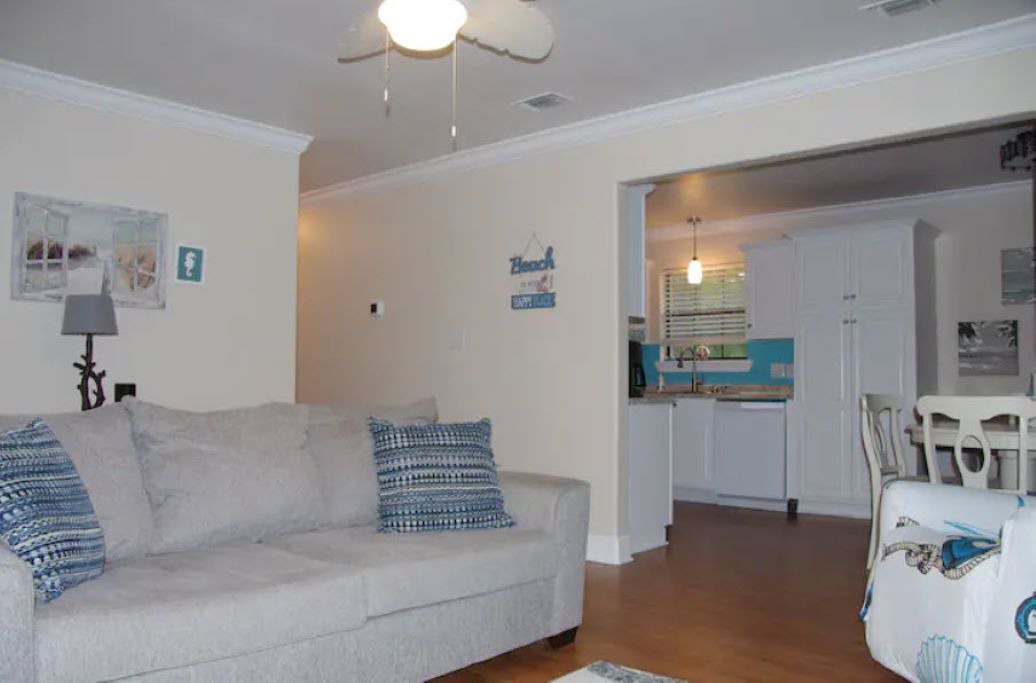 Photo of Livingroom in Waveland