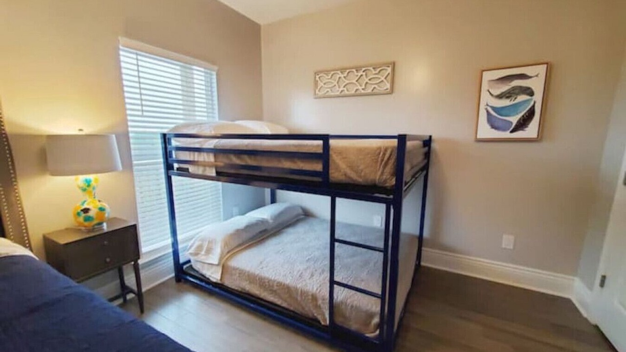 Photo of Bedroom in Shoreline Park