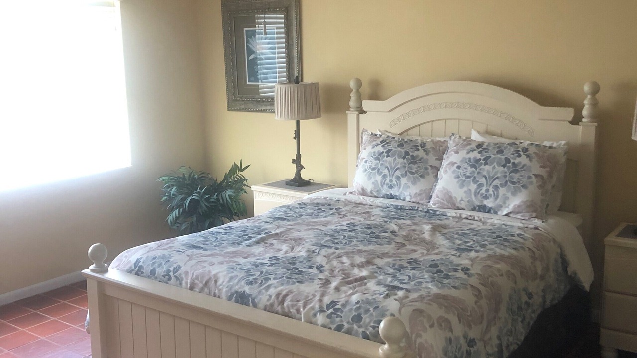Photo of Bedroom in Midtown