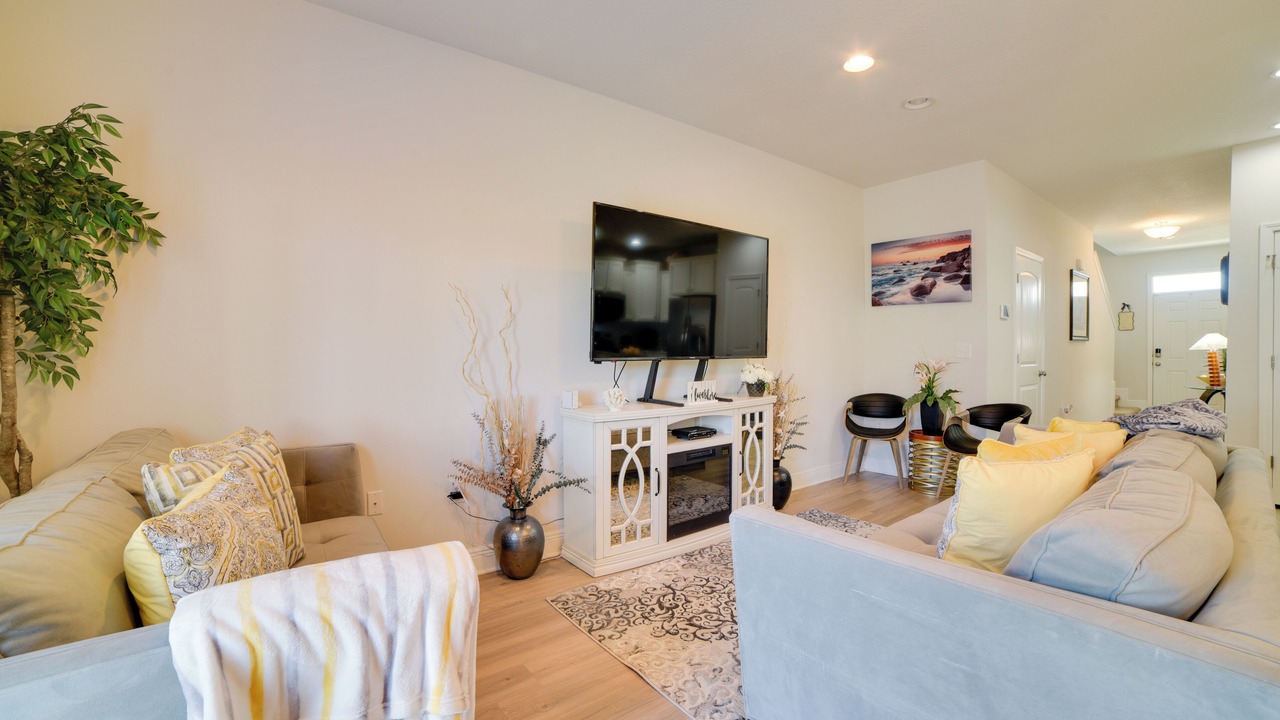 Photo of Bedroom in Upper Grand Lagoon