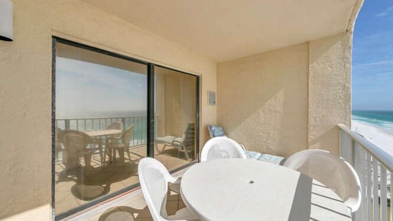 Photo of Patio Balcony in Biltmore Beach