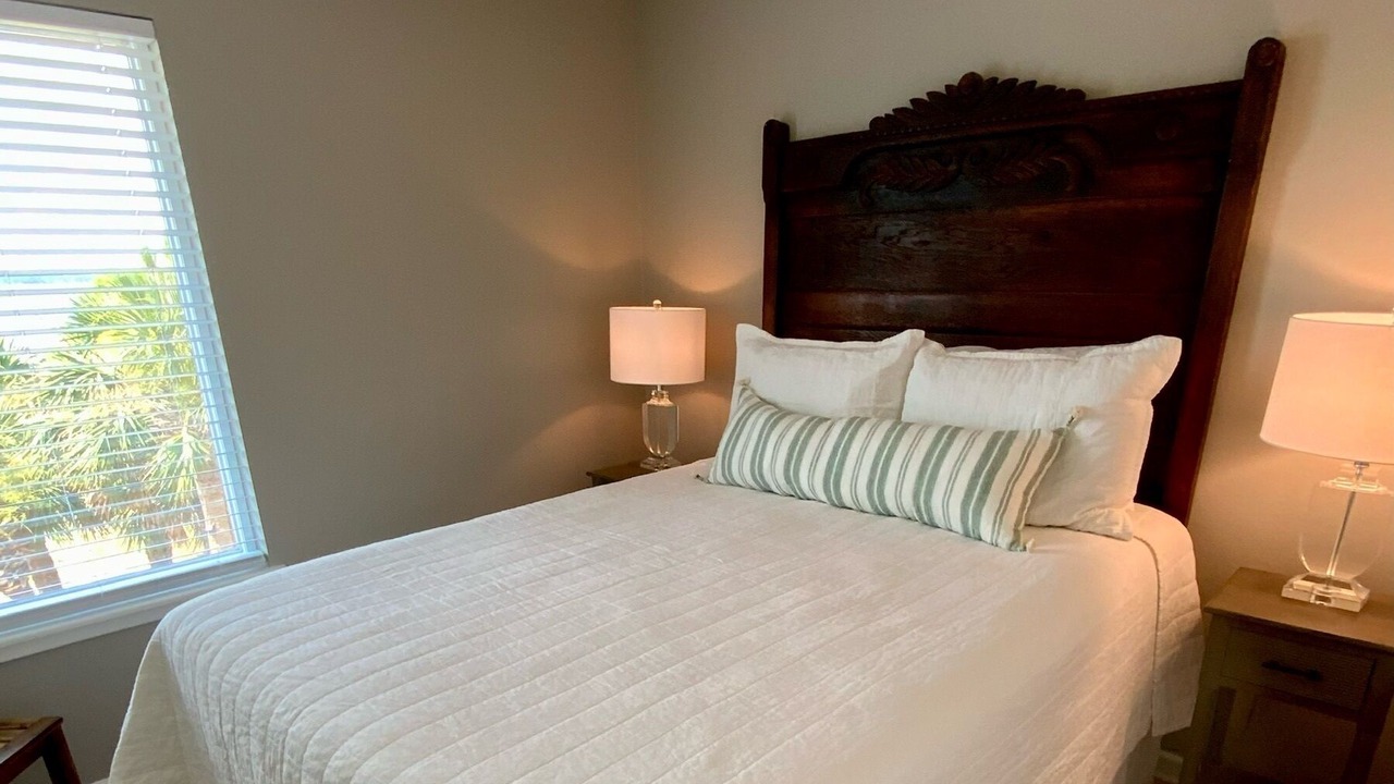 Photo of Bedroom in Alligator Point