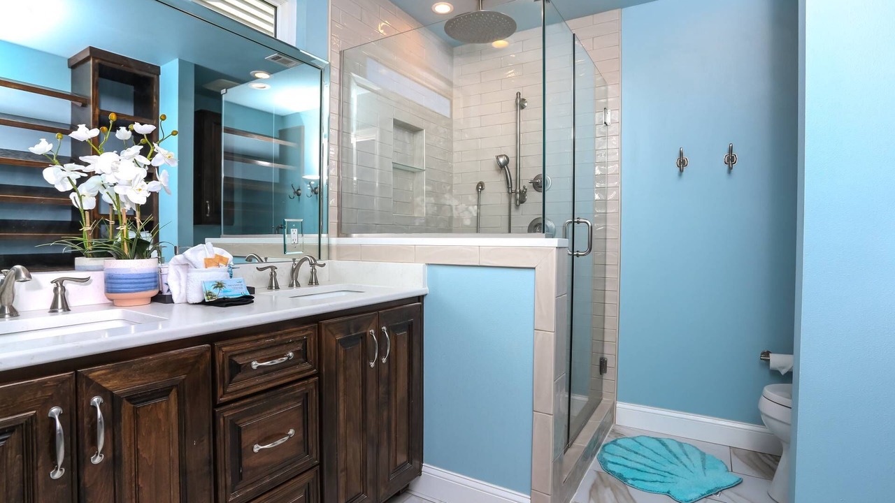 Photo of Bathroom in Mary Esther