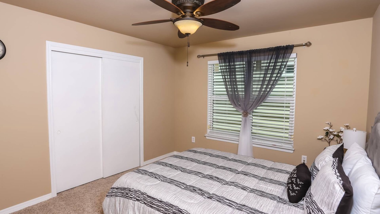 Photo of Bedroom in Mary Esther
