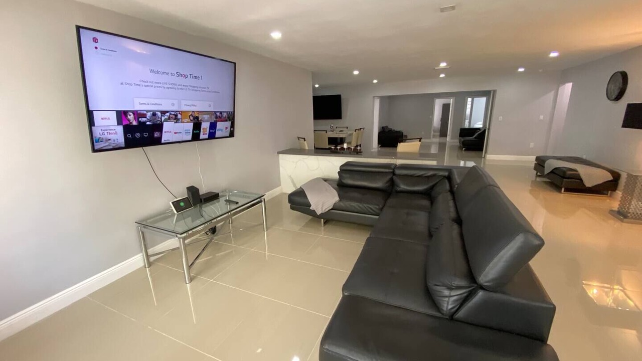 Photo of Livingroom in Miami Shores