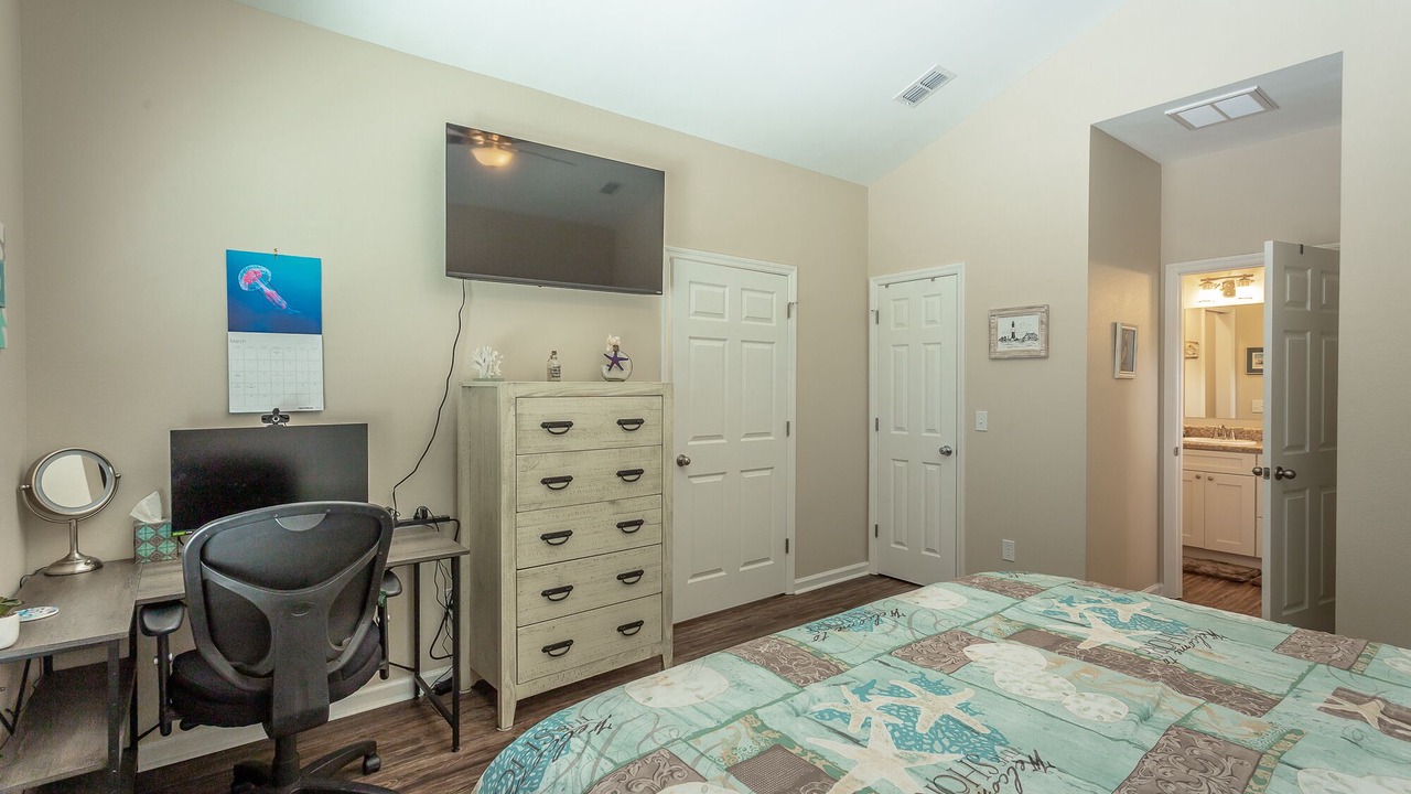 Photo of Bedroom in Carrabelle