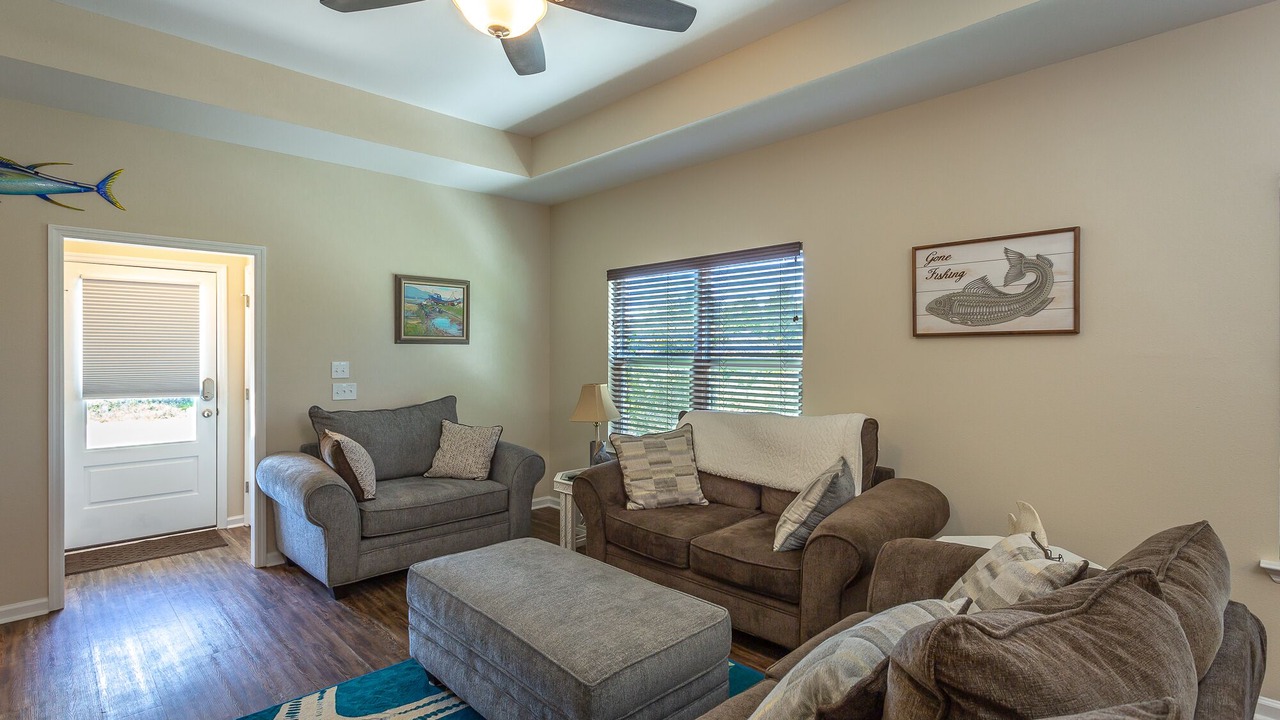 Photo of Livingroom in Carrabelle