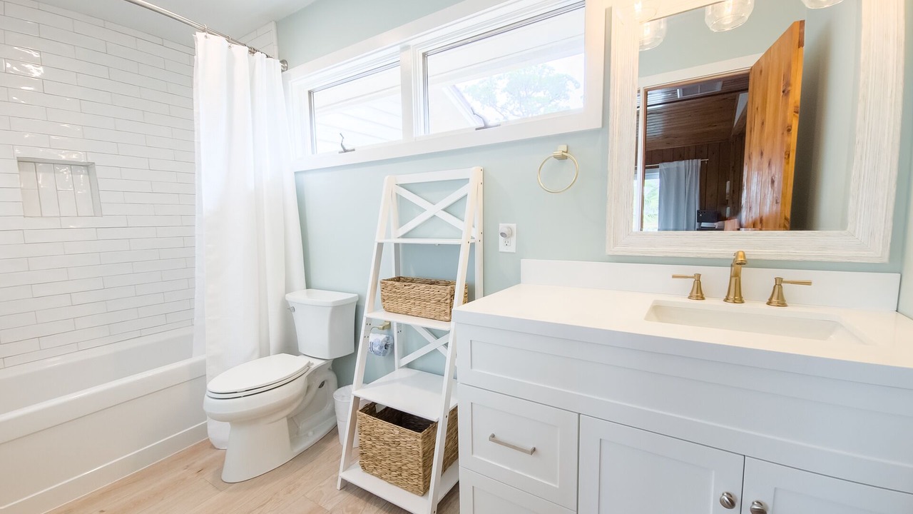 Photo of Bathroom in Plantation