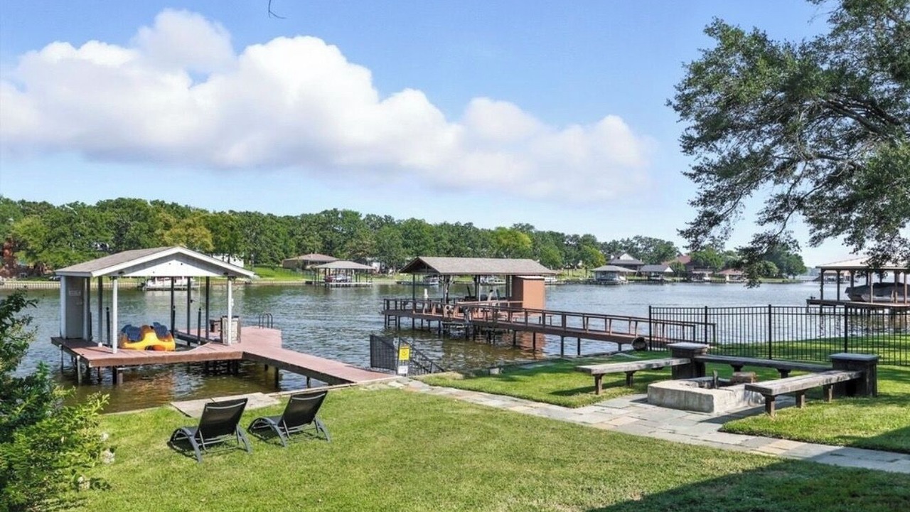 Photo of Patio Balcony in Enchanted Oaks