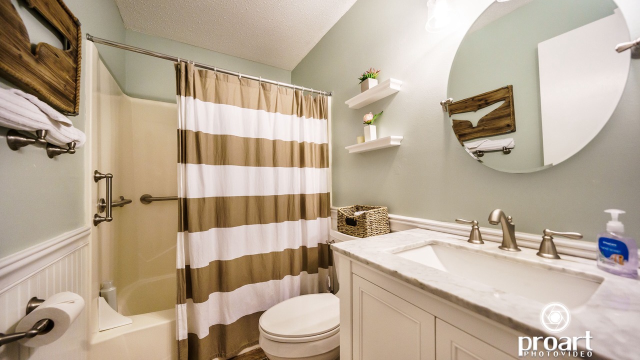 Photo of Bathroom in Emerald Waters Village