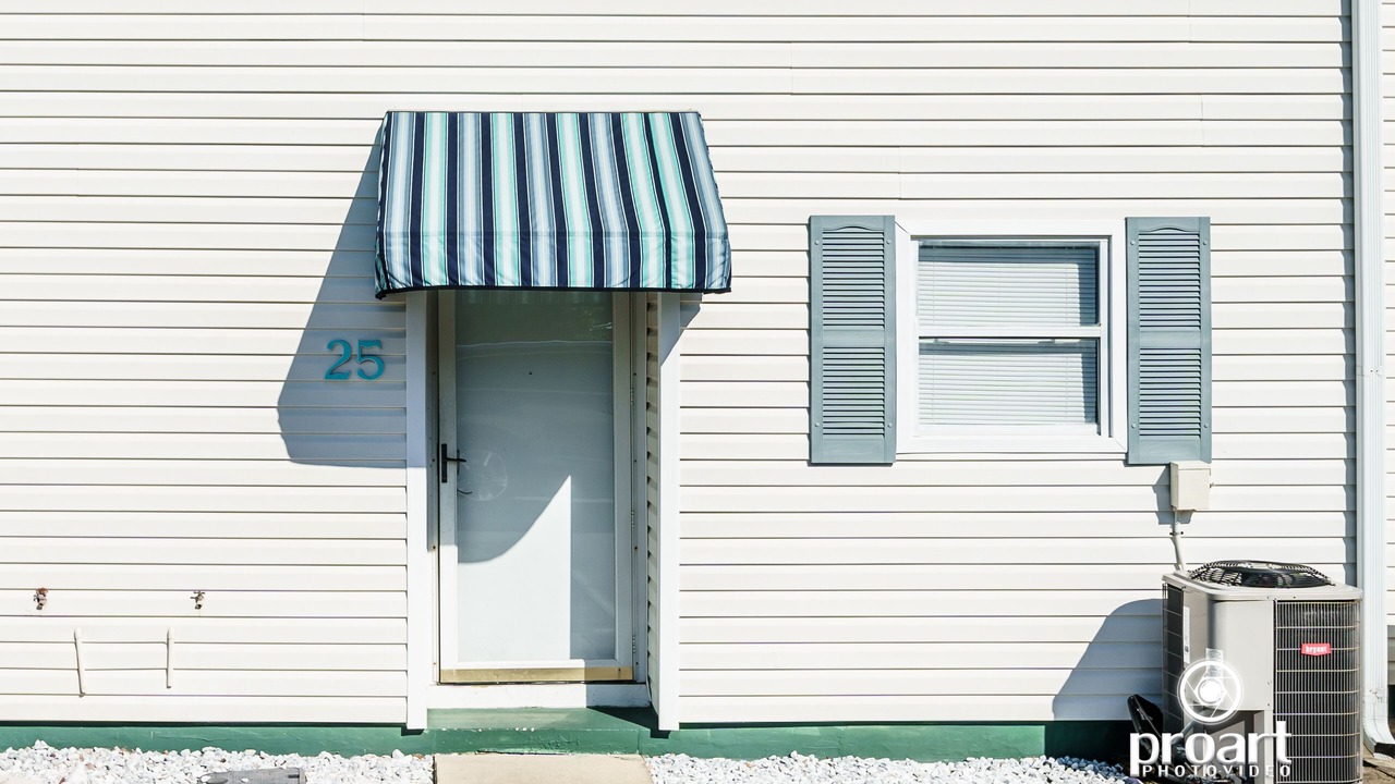 Photo of Outdoor in Emerald Waters Village