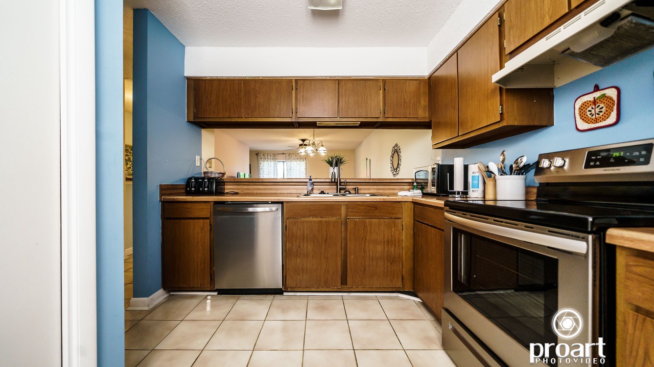 Photo of Kitchen in Emerald Waters Village