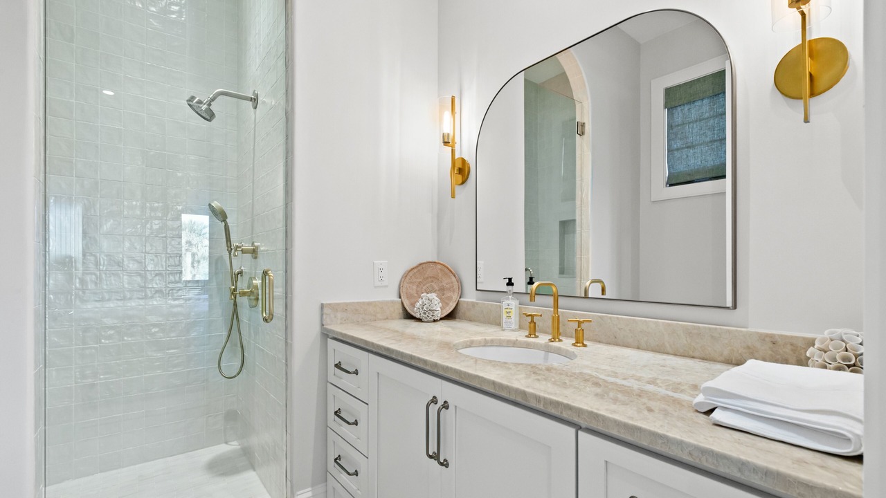 Photo of Bathroom in Sunnyside