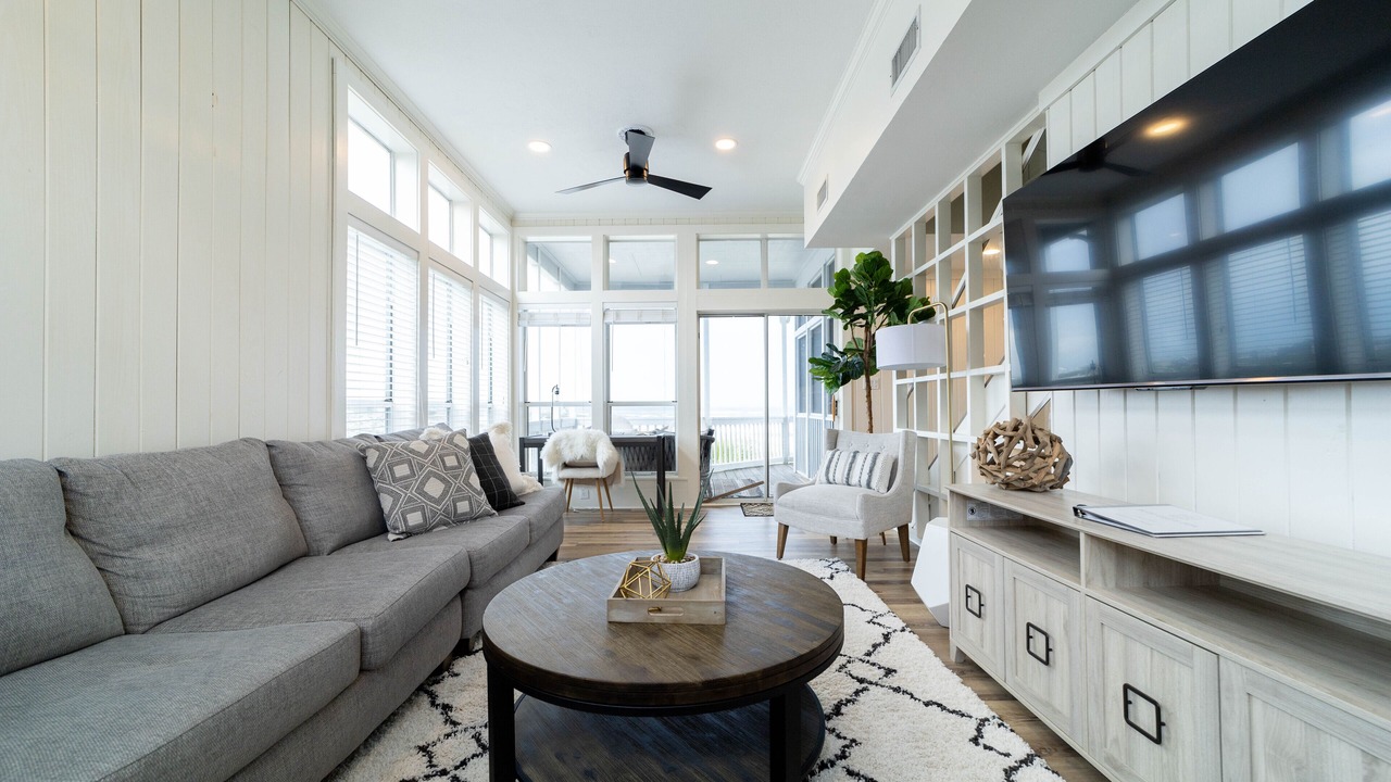 Photo of Livingroom in Gulf Trace