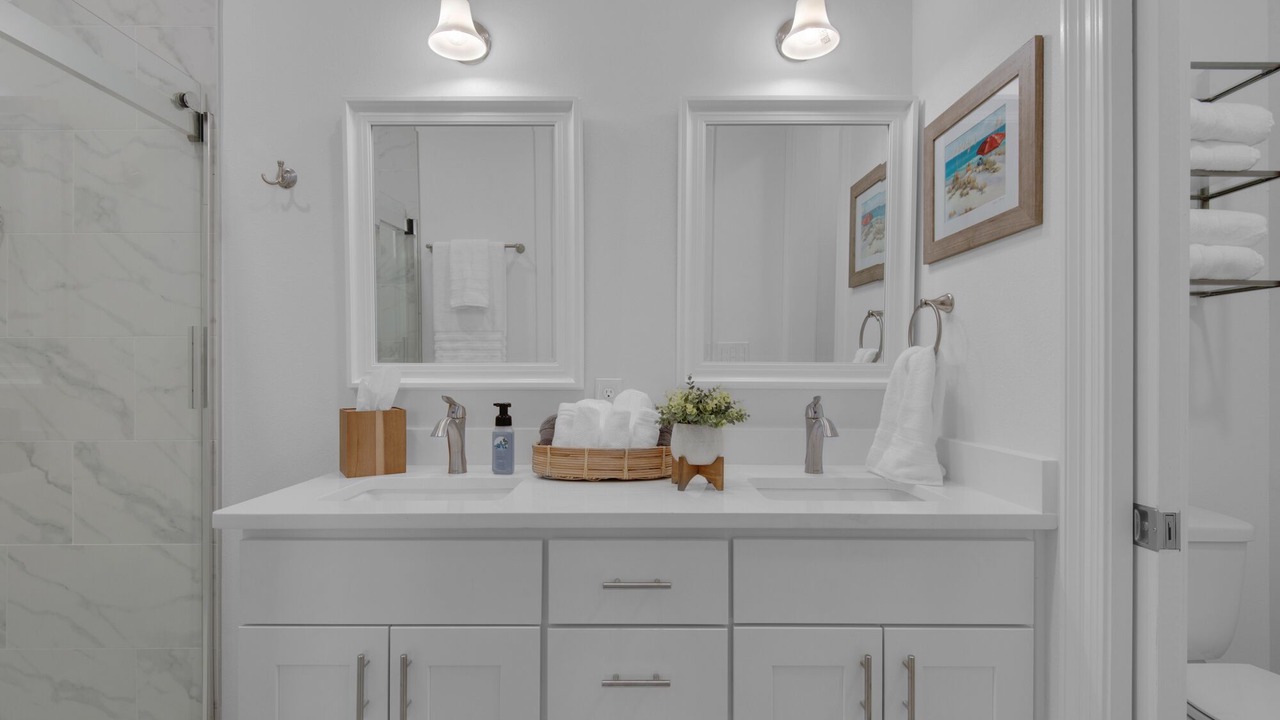 Photo of Bathroom in Gulf Place
