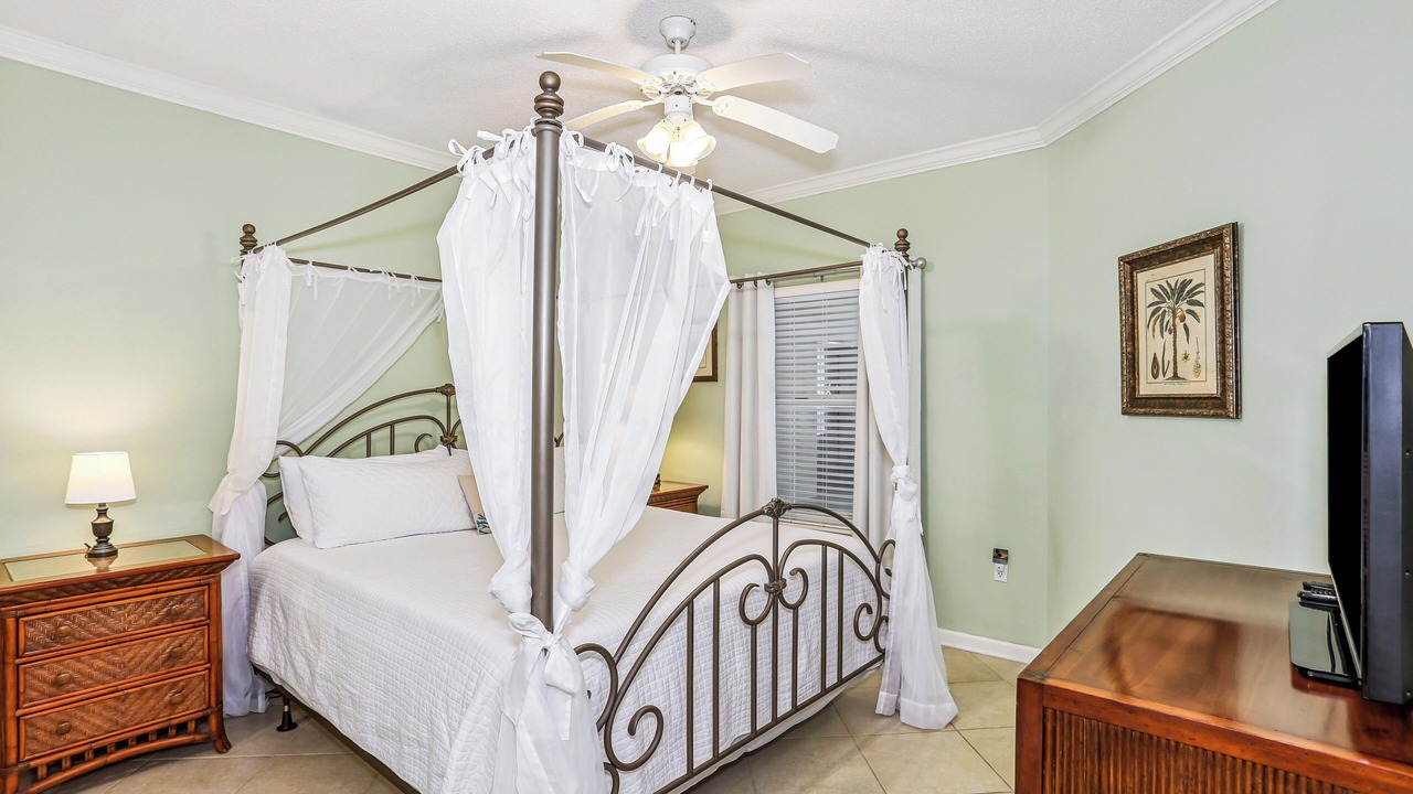 Photo of Bedroom in Navarre Beach