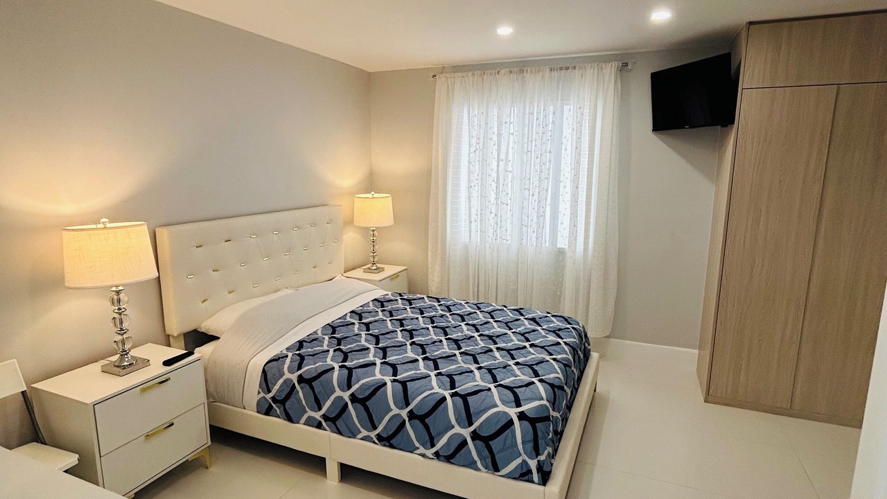 Photo of Bedroom in Hollywood South Central Beach