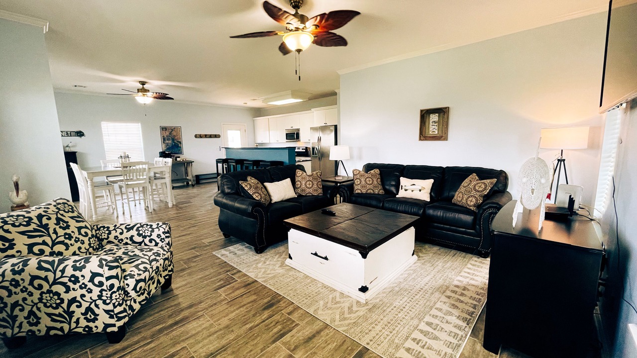 Photo of Livingroom in Hackberry