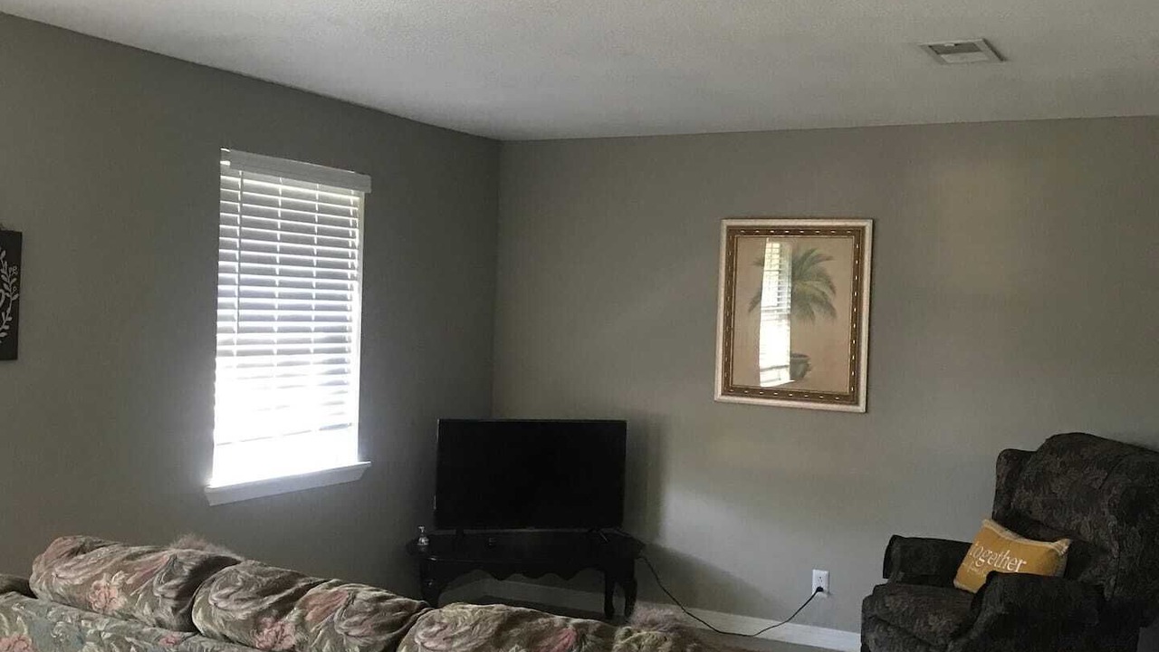 Photo of Livingroom in Pascagoula