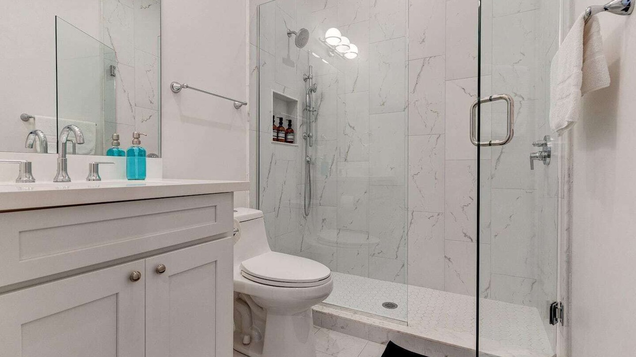Photo of Bathroom in Tulane - Gravier