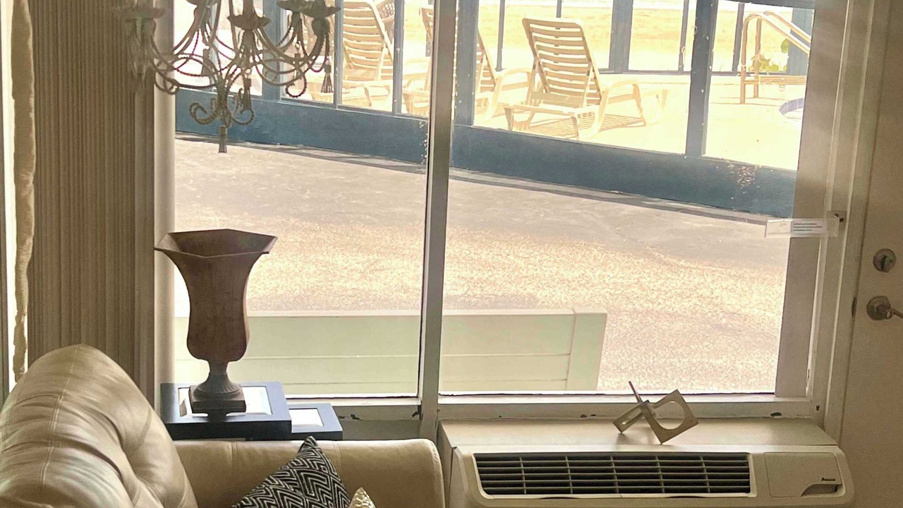 Photo of Livingroom in Ormond Beach
