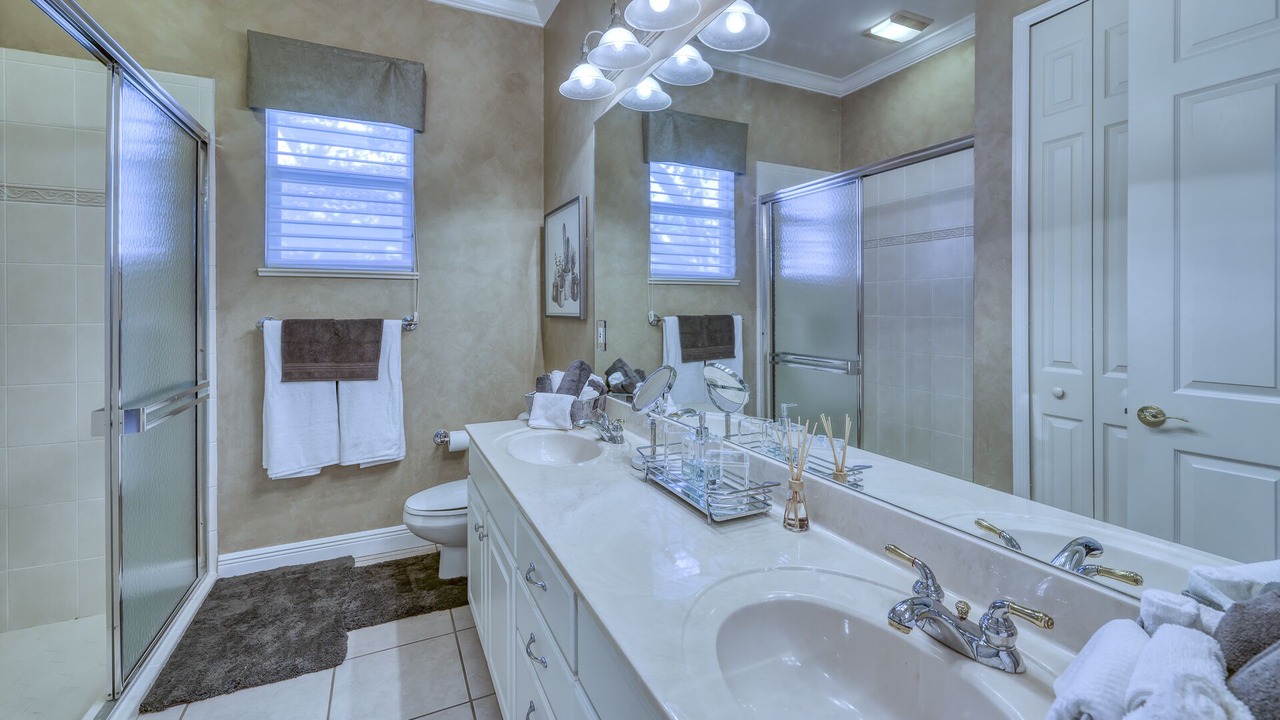 Photo of Bathroom in Eight Lakes
