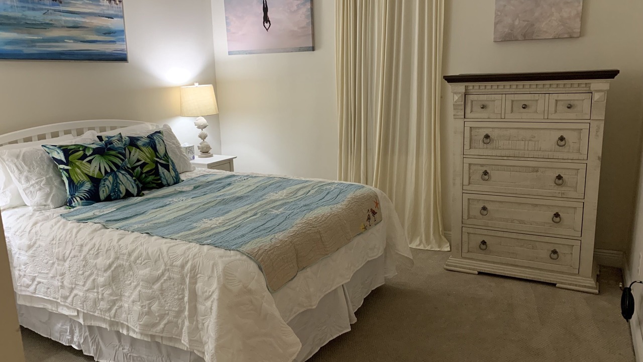 Photo of Bedroom in Henderson Point