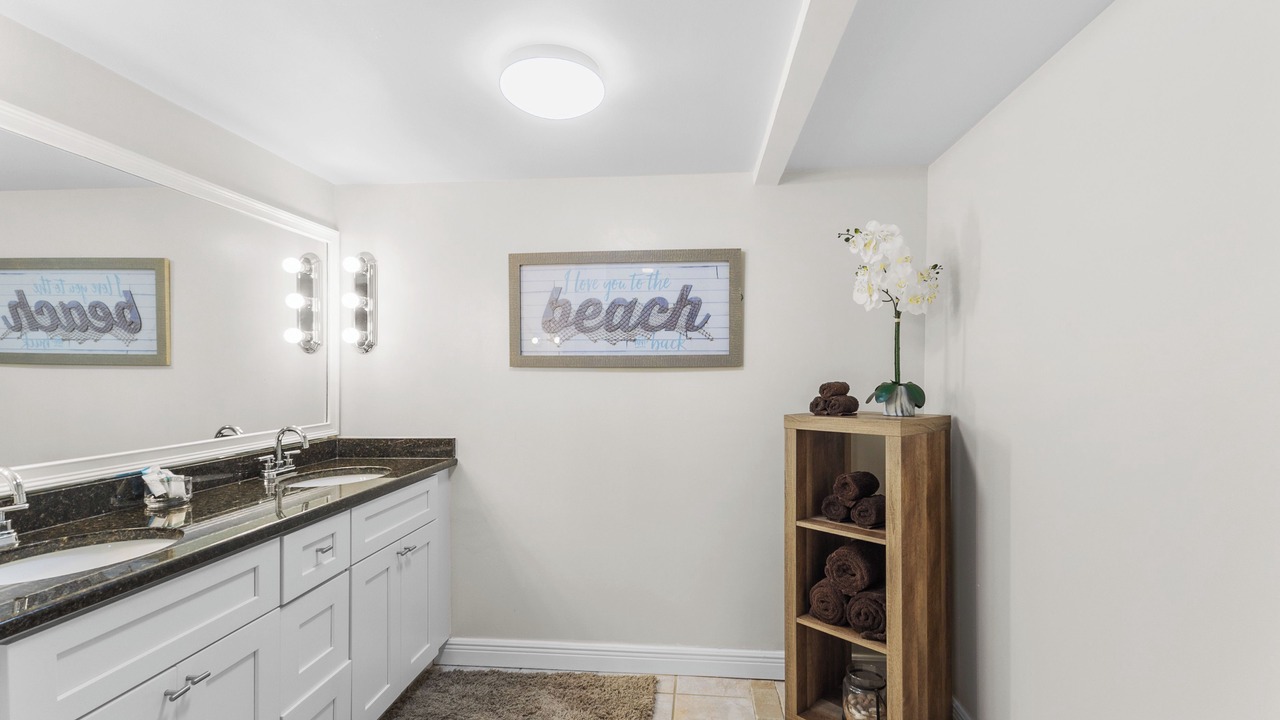 Photo of Bathroom in Seabreeze Park