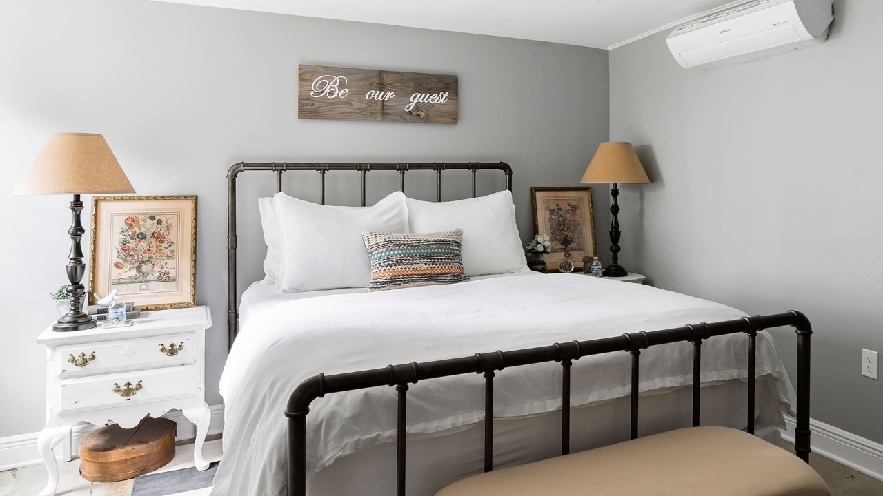 Photo of Bedroom in Marlyville - Fontainebleau