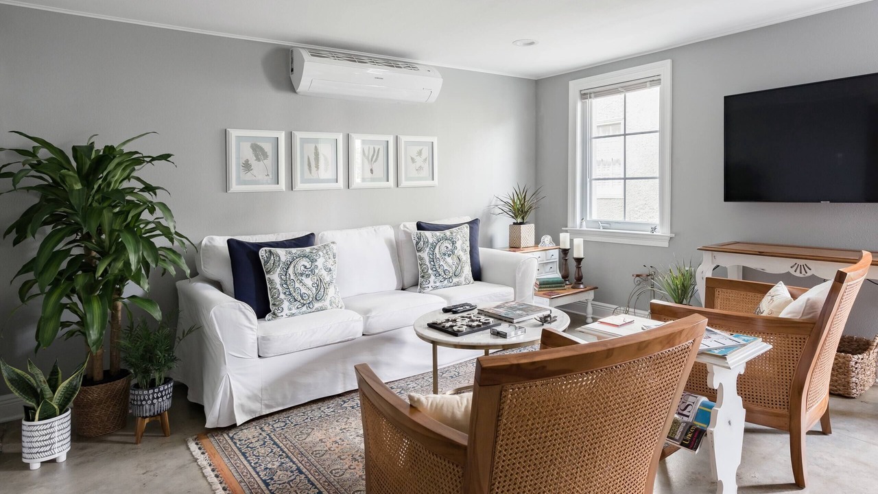 Photo of Livingroom in Marlyville - Fontainebleau