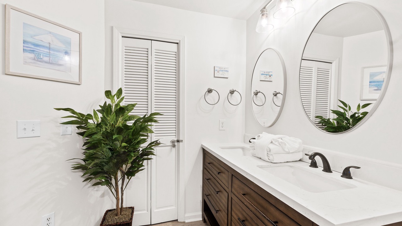 Photo of Bathroom in Gulf Lagoon Beach