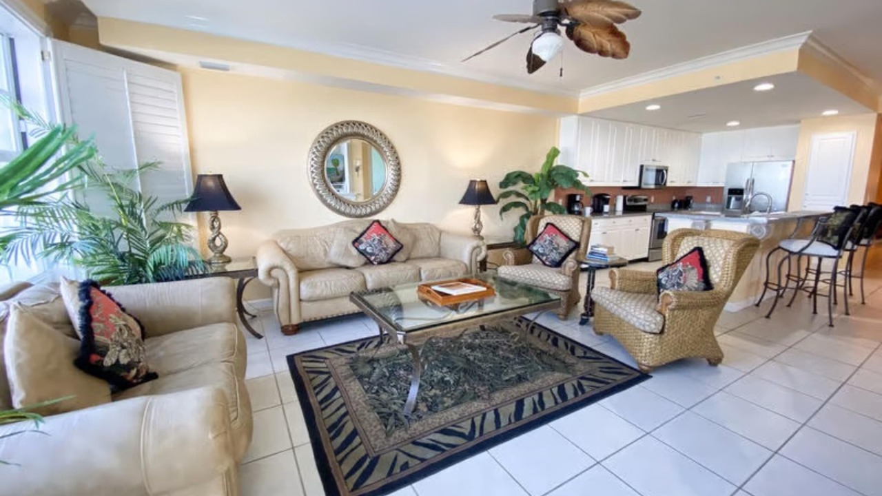 Photo of Livingroom in Silver Sands Beach