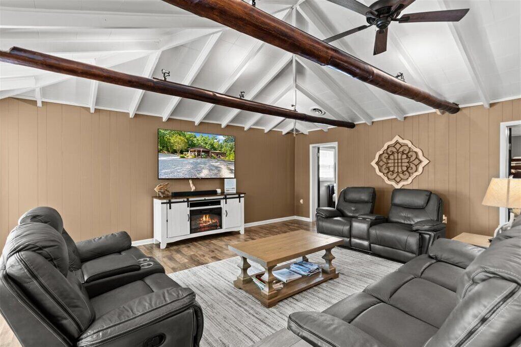 Photo of Bedroom in Guntersville