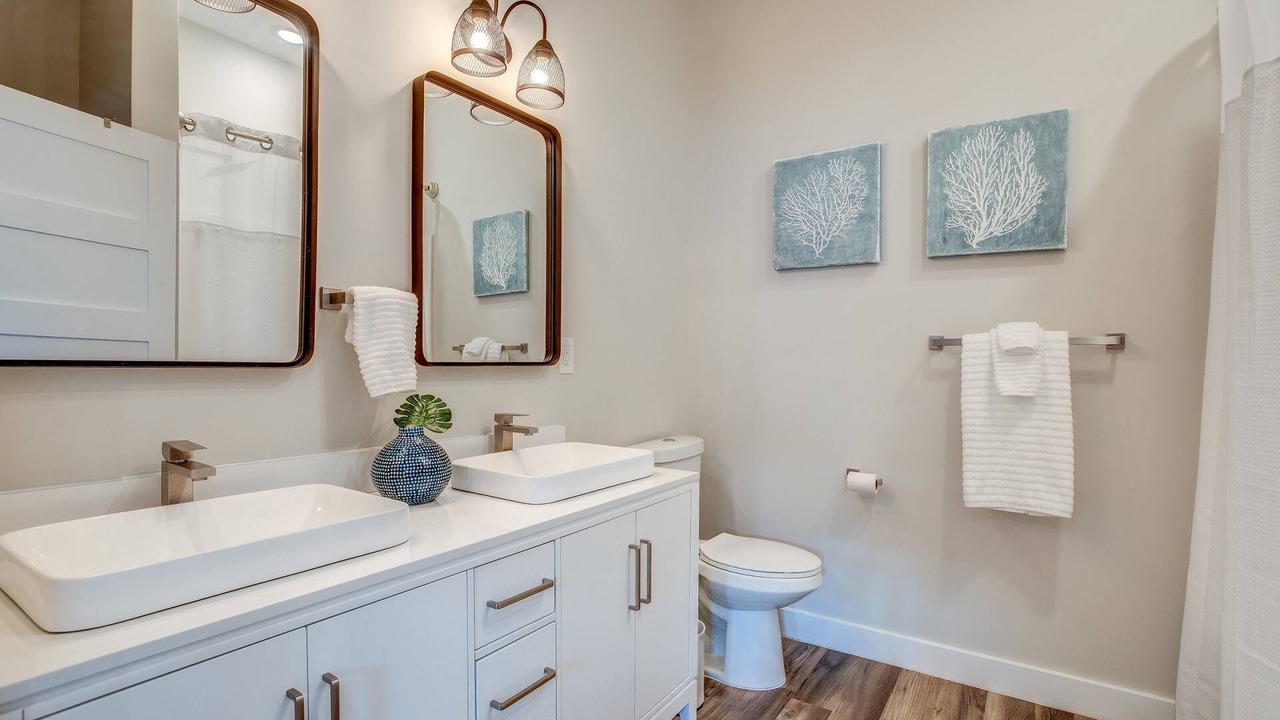 Photo of Bathroom in Cutthroat Harbor Estates