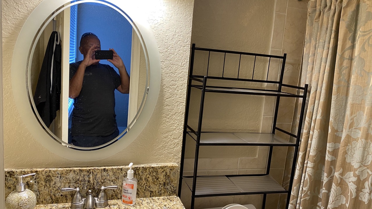 Photo of Bathroom in Lenox Park