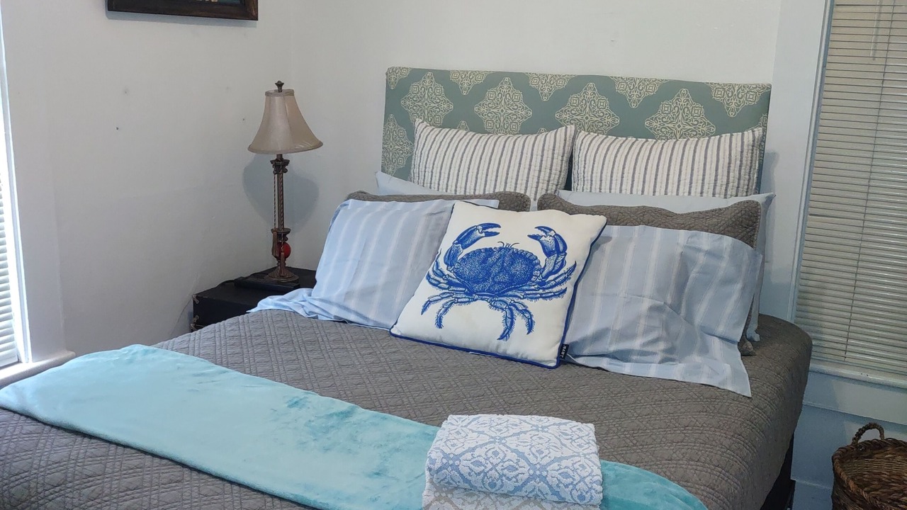 Photo of Bedroom in Old East Hill
