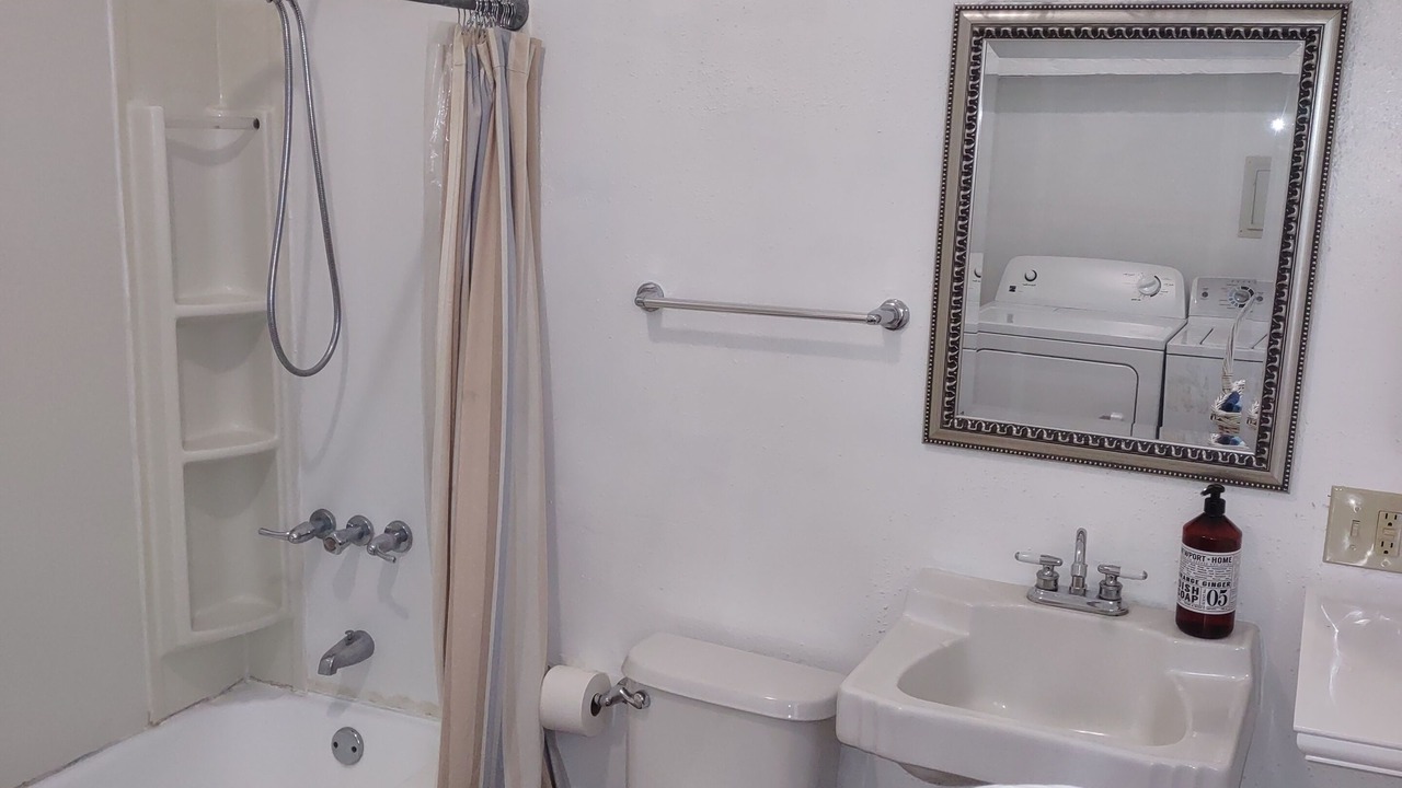 Photo of Bathroom in Old East Hill